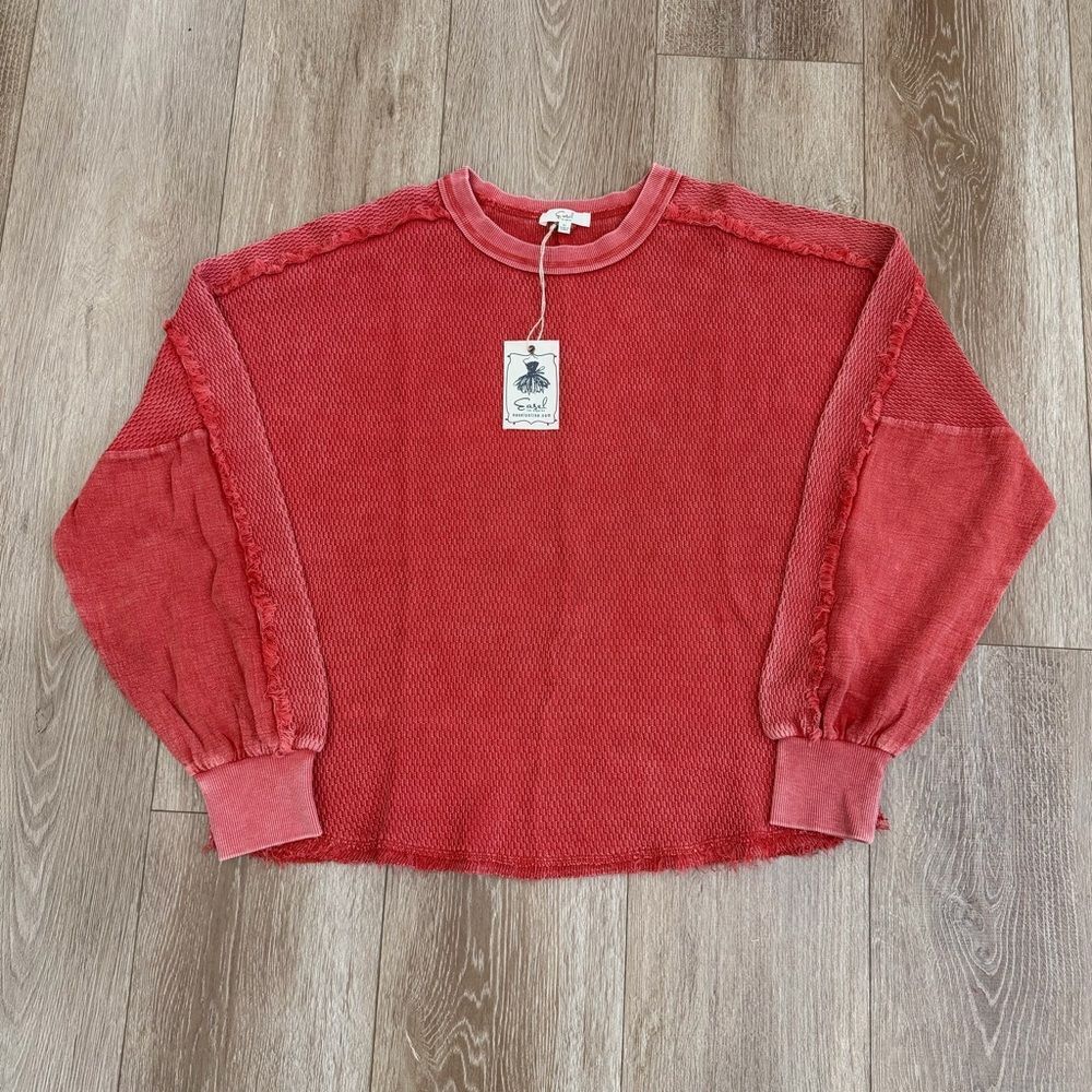 NWT Easel Mineral Washed Relaxed Knit Top Medium Poppy Red ET71675